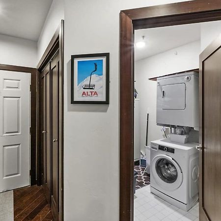 הוילה פארק סיטי Gorgeous 1Br Steps From Lifts With Private Hot Tub מראה חיצוני תמונה